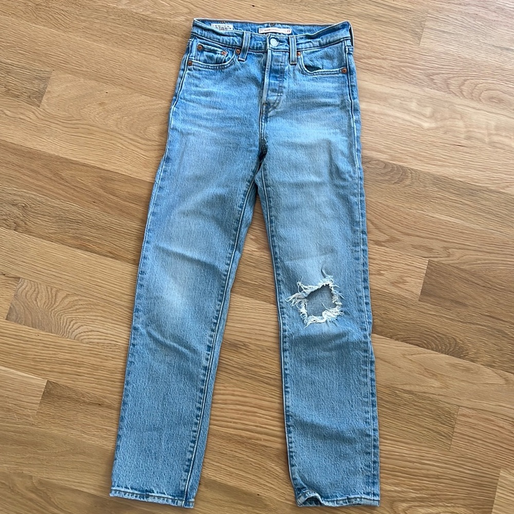 Levis Wedgie Straight Leg Jeans